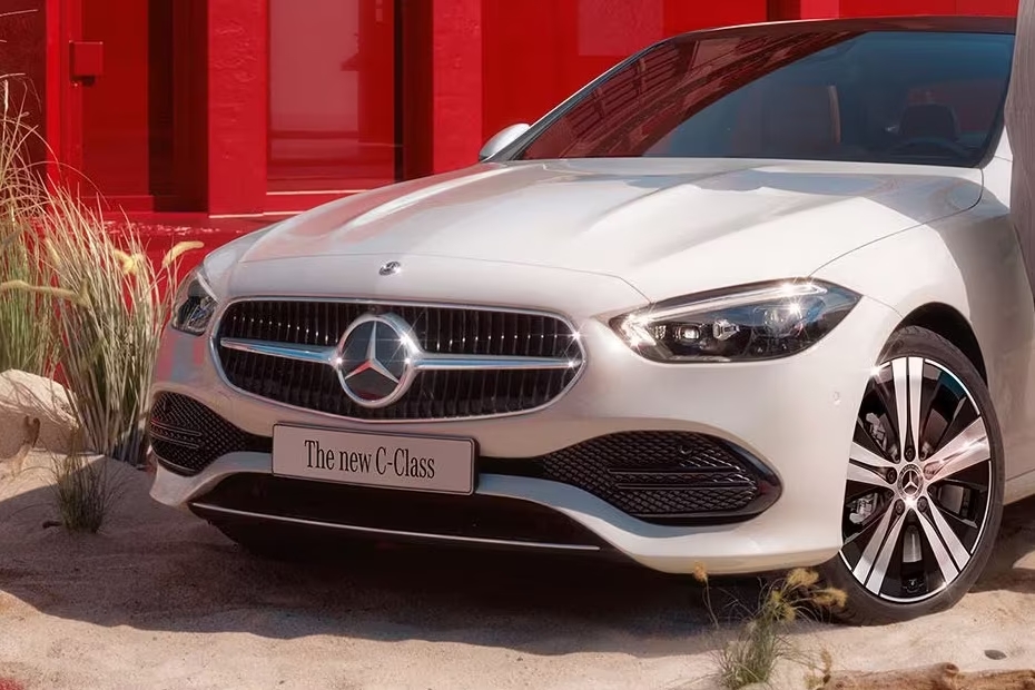 What do the different classes mean on Mercedes?